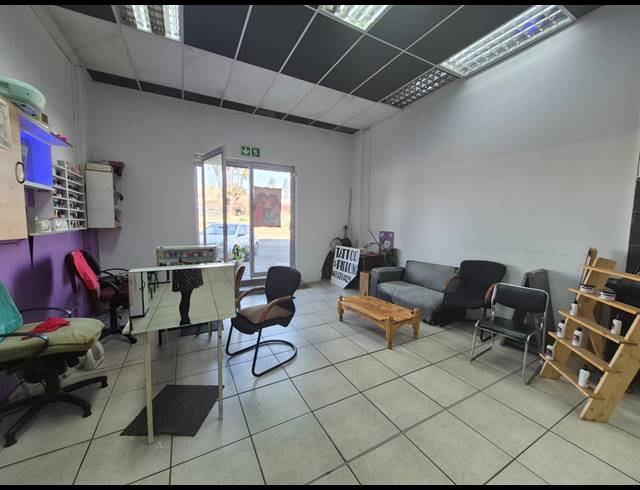 80M² RETAIL TO LET IN KRUGERSDORP CENTRAL